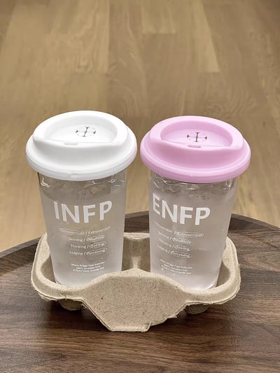 韓系博主同款MBTI十六人格隨行杯Tritan材質473ml大容量咖啡杯4