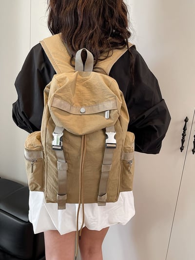 【輕便大容量．出遊首選】 特製款尼龍多口袋雙肩包4色可選4