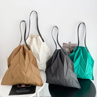 背出你的立體穿搭感時尚幾何褶皺菱格肩背包（5色可選）2