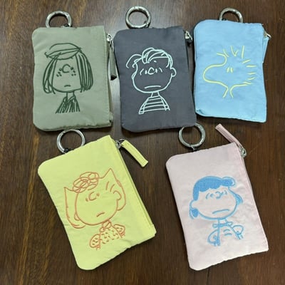 花生漫畫角色刺繡卡包 可伸縮掛鉤掛繩小錢包收納袋3