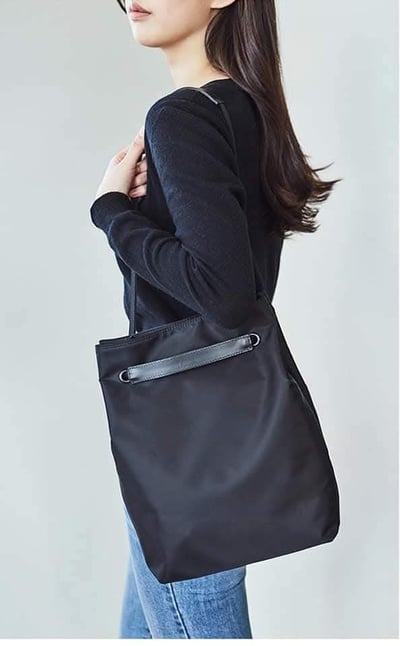 簡約百搭大容量防震防潑水電腦包3