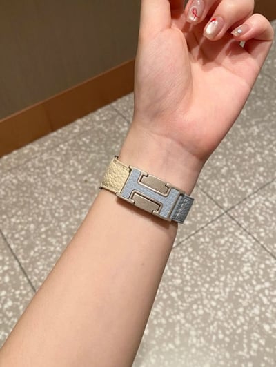 新款皮革摺疊磁吸扣蘋果錶帶3