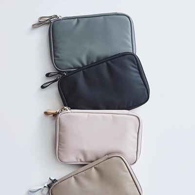 韓系極簡尼龍旅行護照包 防潑水多層拉鍊手拿包3