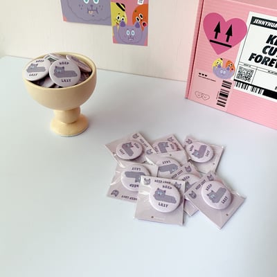 霧面徽章 | 紫色雪莉熊2