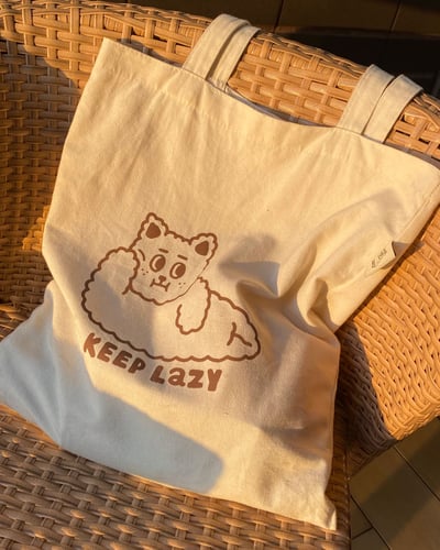 KEEP LAZY 雪莉熊慵懶帆布袋1