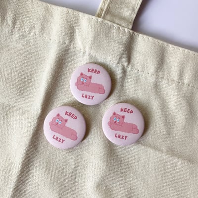 霧面徽章 | 粉色雪莉熊3