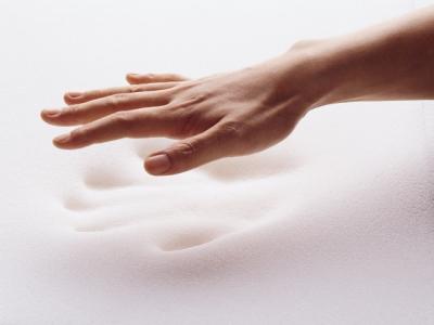 【歐亞】高密度竹備長炭記憶枕4