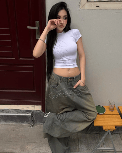 HOLYTEE 字樣牛仔褲8