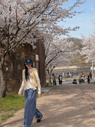 低腰側邊抓摺落地牛仔寬褲 2colors15