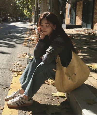 韓國小眾品牌 LETERIE⁂點點麂皮雙面包包 3colors15