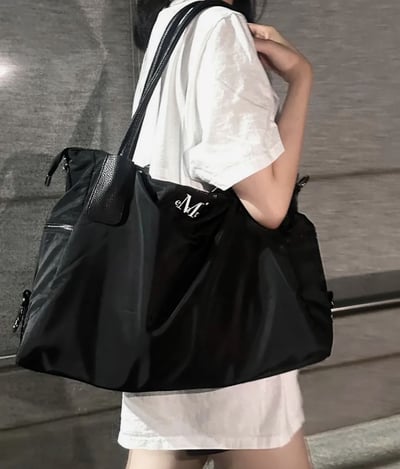 現貨在台 Mucent ღ signiture logo unisex bag (男女通用)2