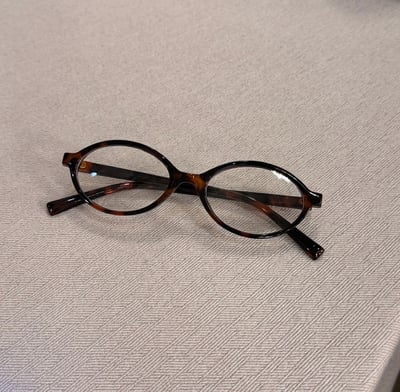 琥珀色質感在線橢圓眼鏡 1color1