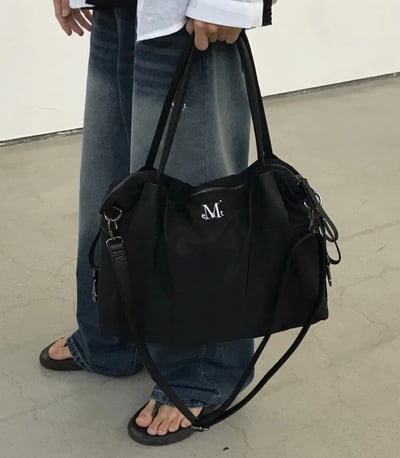 現貨在台 Mucent ღ signiture logo unisex bag (男女通用)1
