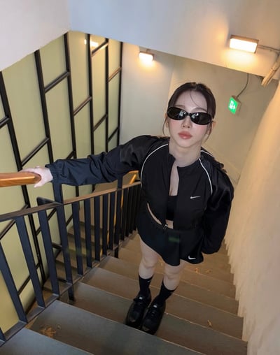 Karina同款 NIKE短版風衣外套2