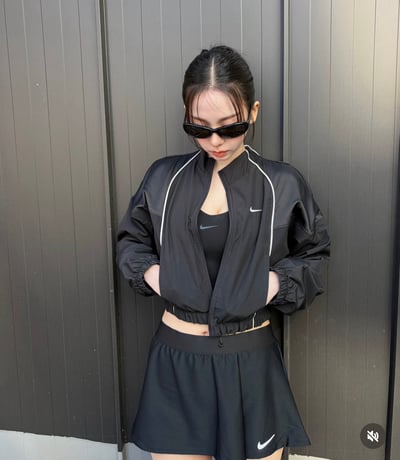 Karina同款 NIKE短版風衣外套5