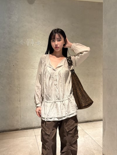 荷葉邊裙擺雪紡上衣 2colors5