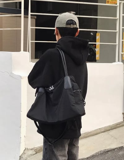 現貨在台 Mucent ღ signiture logo unisex bag (男女通用)7