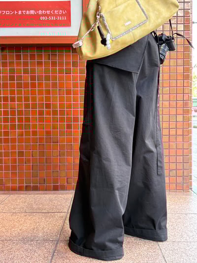 小眾裙簾落地寬褲 2colors5