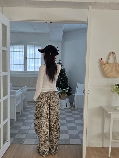 歐美百搭親膚排釦長袖上衣 2colors5