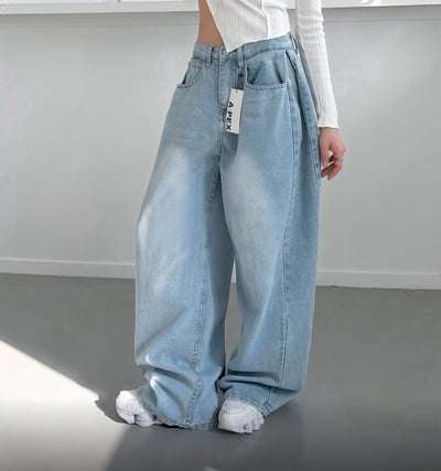 低腰側邊抓摺落地牛仔寬褲 2colors1