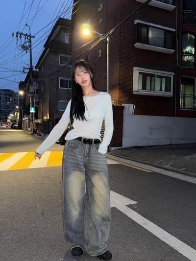 低腰側邊抓摺落地牛仔寬褲 2colors12