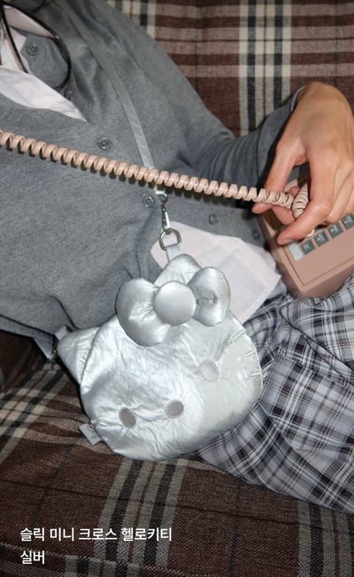 Josephandstacey x Hello kitty ღ 吊飾零錢包/ 肩背包2