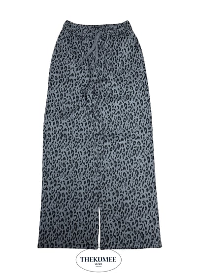 厚磅低調豹紋直筒褲 1color5