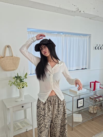 歐美百搭親膚排釦長袖上衣 2colors9