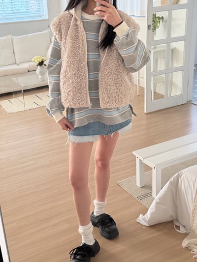 QQ毛正反兩穿連帽背心 2colors1