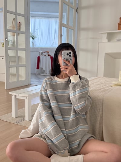 COMFORTABLE 條紋刷絨衛衣 1color1