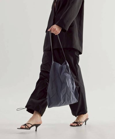 泰國代購百貨公司專櫃品牌PAVI STUDIO設計師品牌經典款摺疊肩背包10