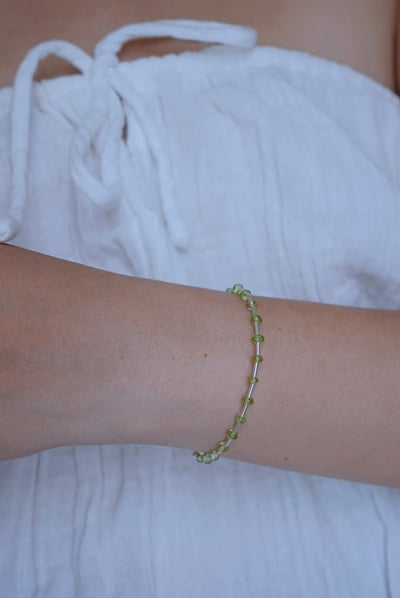 銀管間隔橄欖石手鍊 S9255