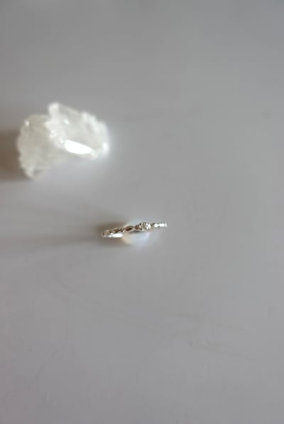 細細花邊鋯石戒指 S9253