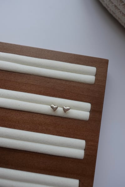 磨砂愛心轉珠耳環 S9251