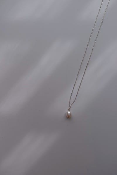 垂墜橢圓珍珠項鍊 S9251