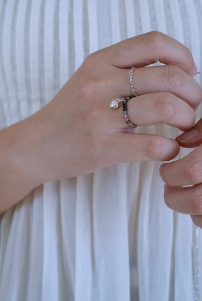 愛心碧璽彈性珠戒 S9251