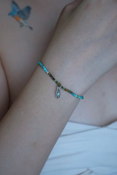 遠山 綠松石彈性手鍊 S9255