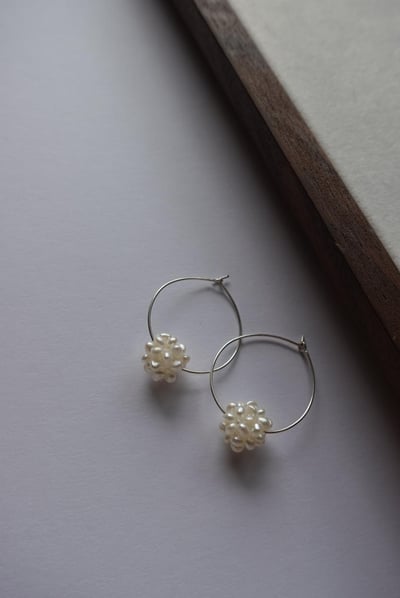 繡球花珍珠耳圈 S9252