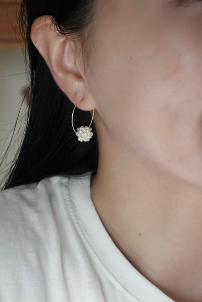 繡球花珍珠耳圈 S9253