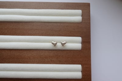 磨砂愛心轉珠耳環 S9253