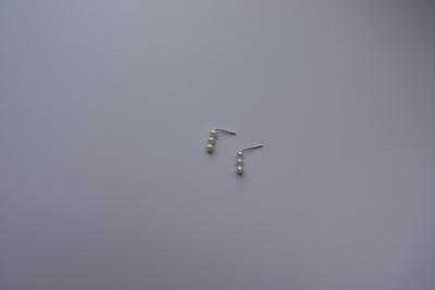 三顆珍珠耳環 S9253