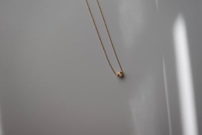 Classic 刻花金球項鍊14KGF5