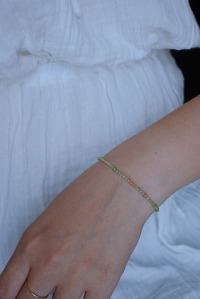 初芽 橄欖石手鍊 S9253