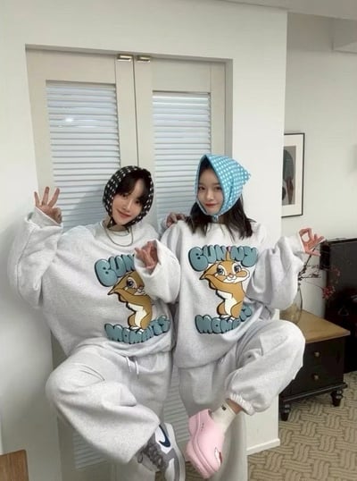 【現貨】BUNNY MOMENTS發泡兔子大學T2