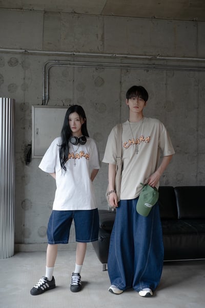 【SORONA® 涼感現貨】CHARM餅乾字母印花短T2