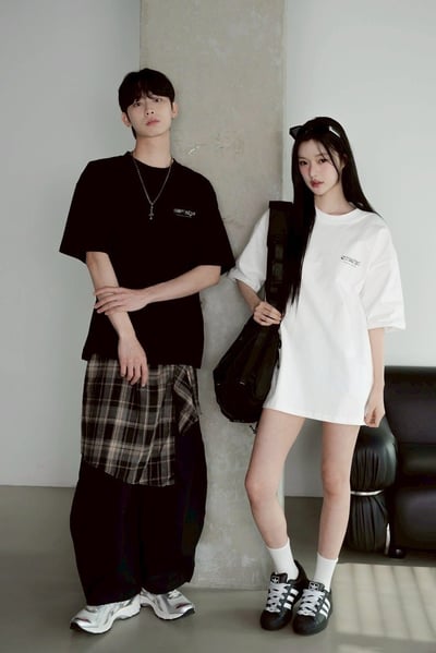 【現貨】迷彩哥德字印花短T5