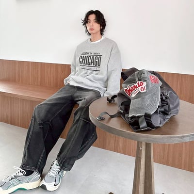 【現貨】CHICAGO印花大學T9