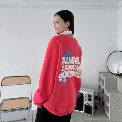 【現貨】發泡字母花朵印花大學T8