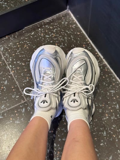 【爆款!新品】ADIDAS OZVENUZ W 復古老爹鞋 白銀 維納斯｜KI05573