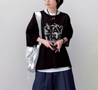 【現貨】STAY TRUE 噴漆華夫格印花短T1